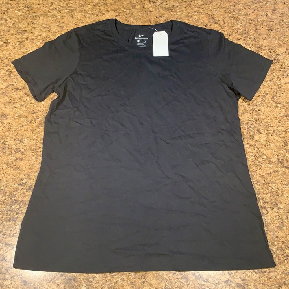 NWT Nike T-shirt Large Black